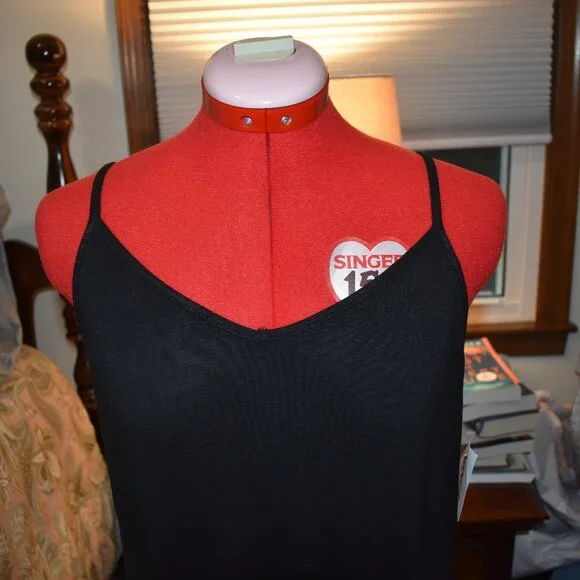 dress - Picture 2 of 8